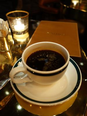 時尚大師 Ralph Lauren  倫敦插旗開咖啡酒吧餐廳 